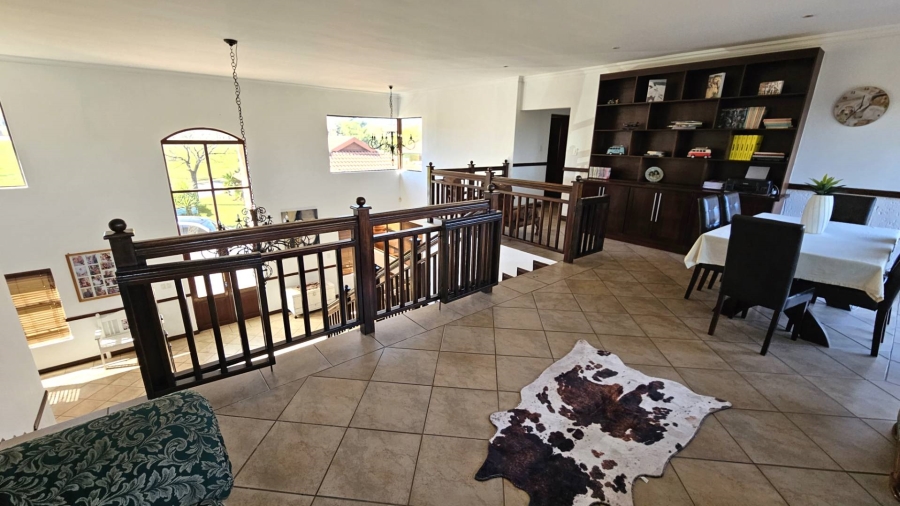 5 Bedroom Property for Sale in Birdwood Estate North West